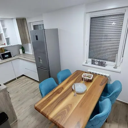 Stan Na Dan Ramonda Istocno Sarajevo Donje Mladice