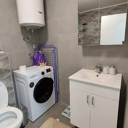Stan Na Dan Ramonda Istocno Sarajevo